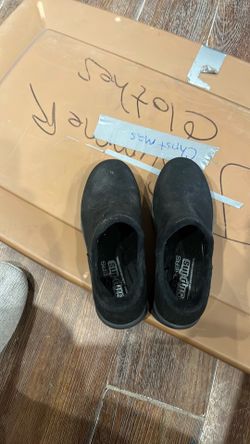 Sketchers slip ons Size 9