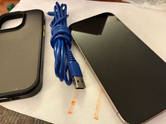 iPhone 14 Pro 256 gb with Case and USB Cable