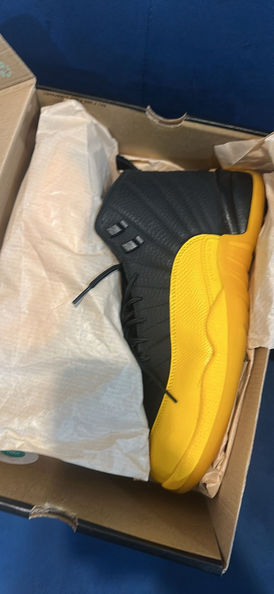 Air Jordan 12 Retro “Black University Gold” Size 11