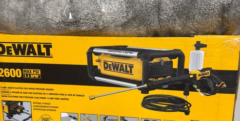 DEWALT 2600 PSI 1.1 GPM Cold Water Electric Pressure Washer