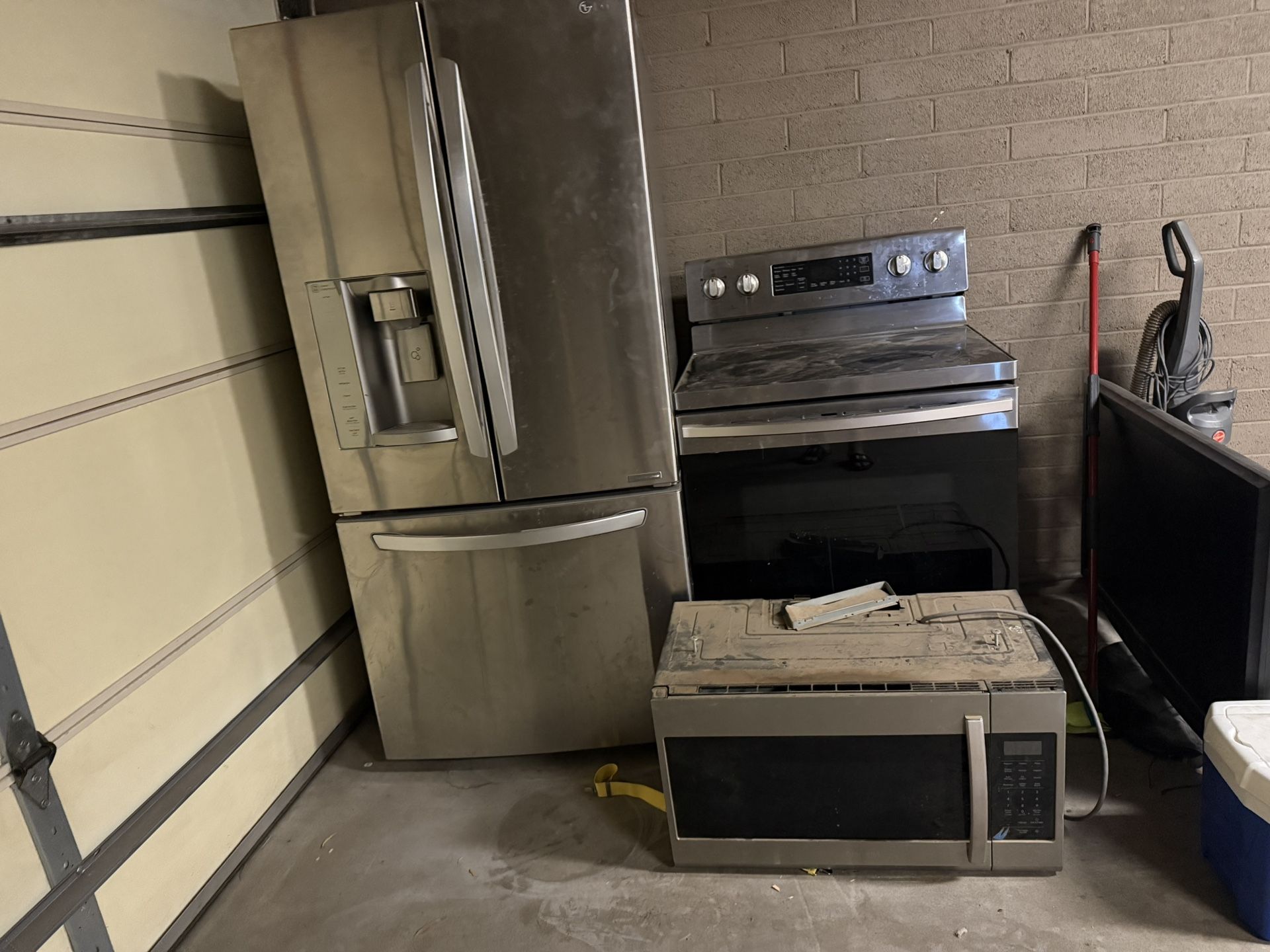 Fridge Stove Microwave