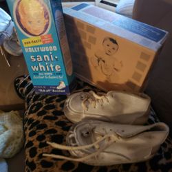 Baby Shoe Display