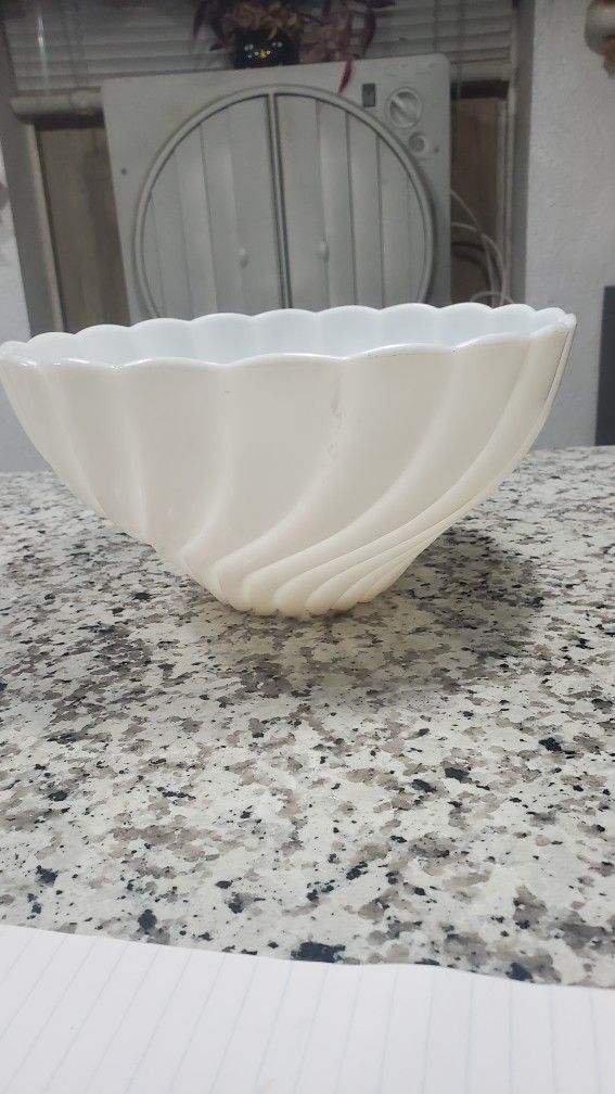 Vintage Hazel Atlas Alpine Milk Glass