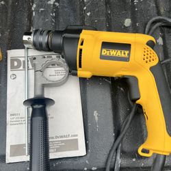 DEWALT 7.8 Amp Corded 1/2 in. Variable Speed Reversible Hammer Drill