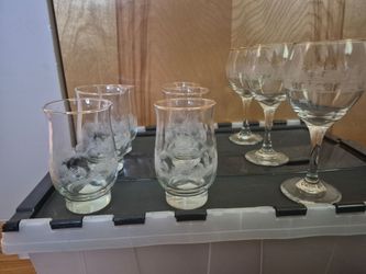 Etched Winter Scene Wine Glass