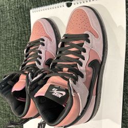 Nike SB Dunk High Pro