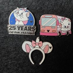 Marie Disney Pins