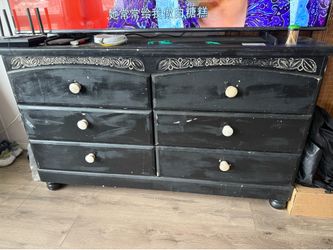 Dresser drawer with mirror