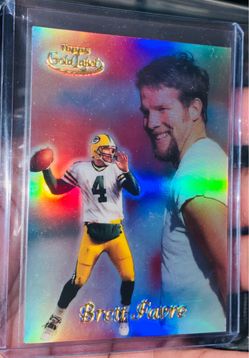 1999 Topps Gold Label Refractor Brett Favre  #10 Packers HOF