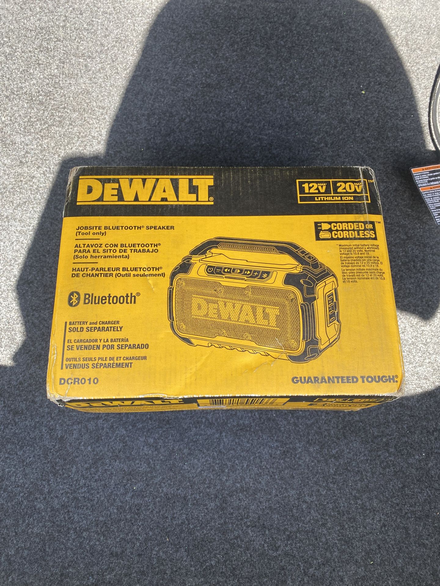 DeWALT  Speaker 