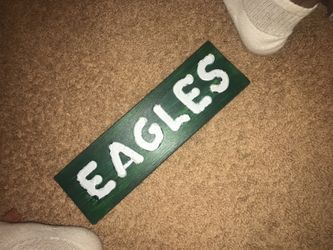 Eagles sign