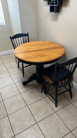 Round Pedestal Dining Table with 2 Chairs