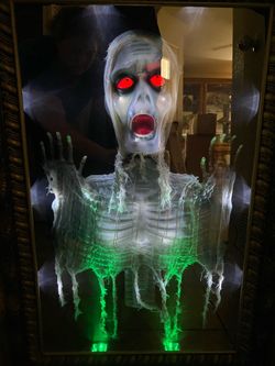 Animated Halloween Ghost Mirror Decoration Prop