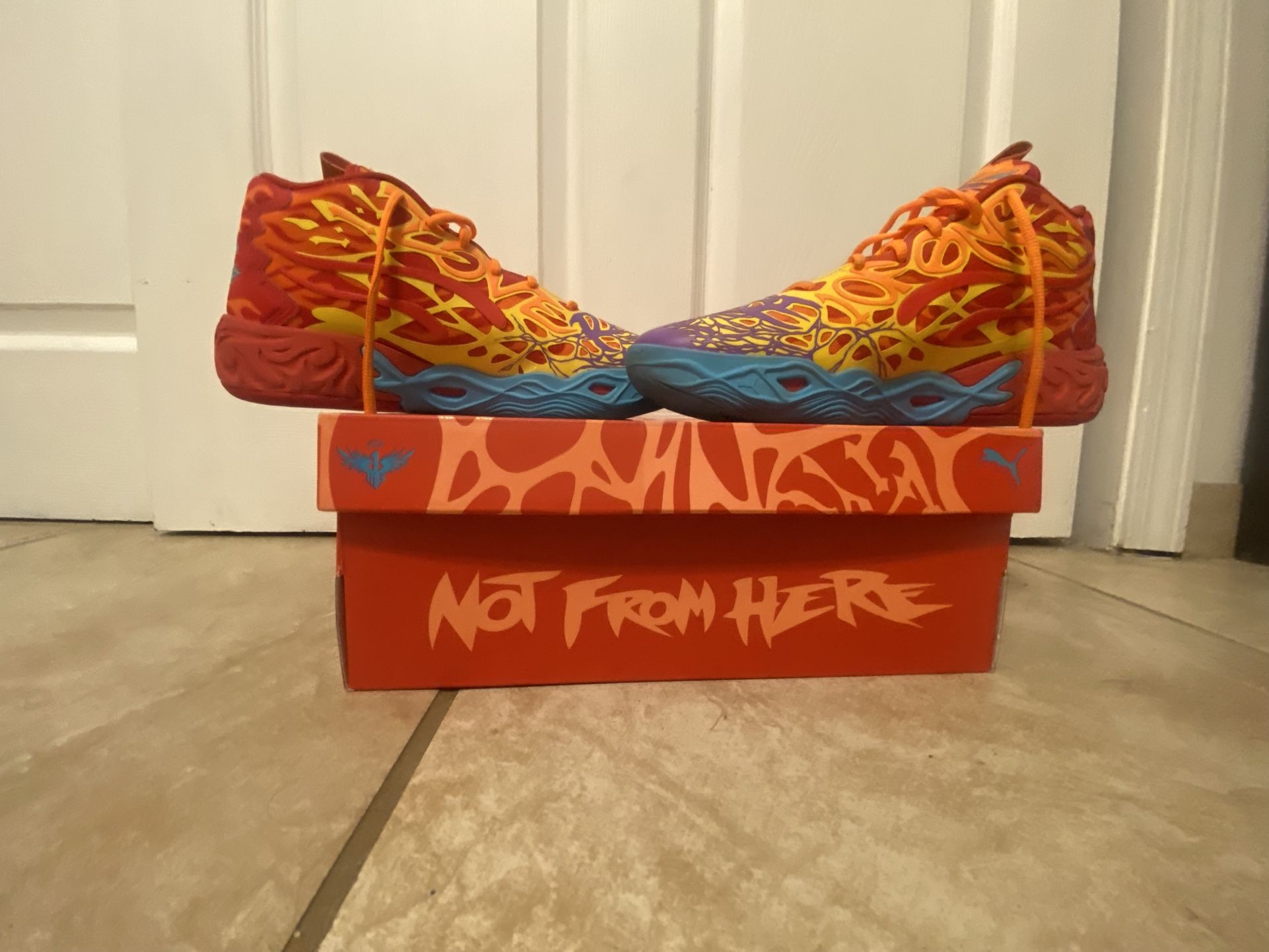 Melos Size 9