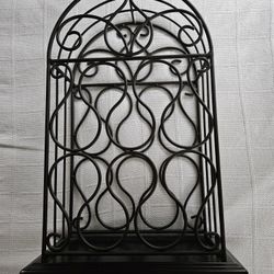 Pretty 10 Bottle Metal Wine Rack