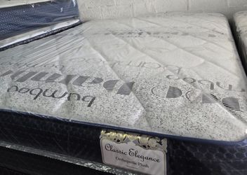 QUEEN PLUSH MATTRESS 