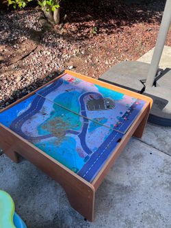 Car race table (perfect for age 8 and under)