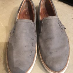 UGG Womens Size 8 Slip on Sneakers 