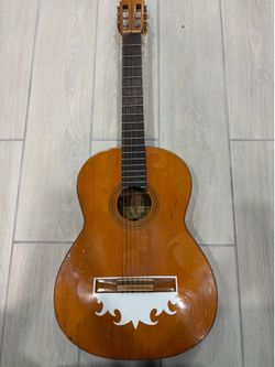 VENTURA BRUNO V-1586 guitar