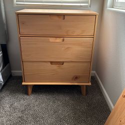Brand New 3 Drawer Dresser 