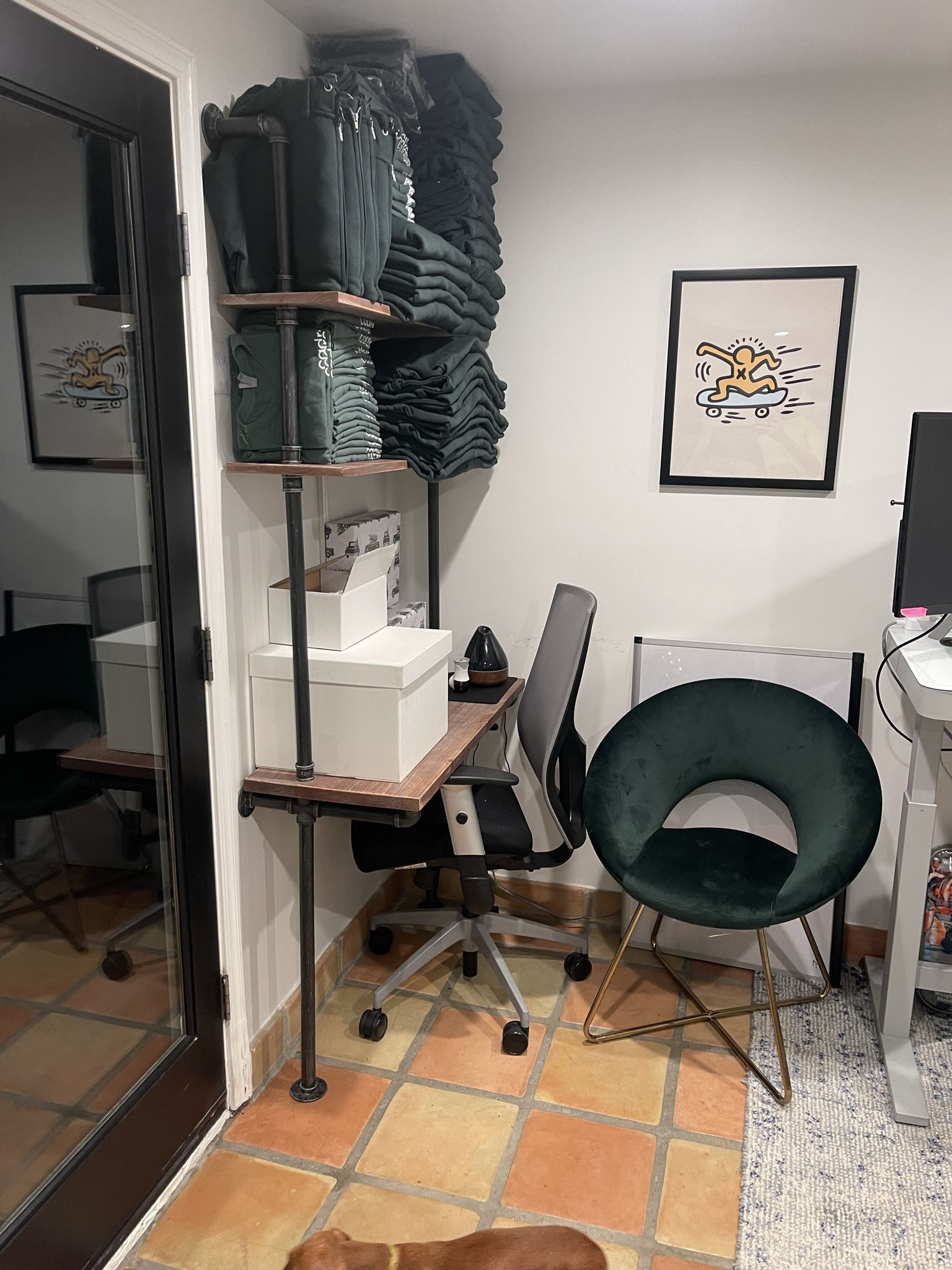Wall Mounted Desk With Shelves