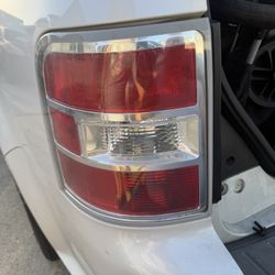 2012 2013 2014 2015 2016 2017 Ford Flex Driver Tail Light Assembly 