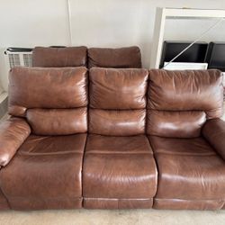 Sofa Set - Leather In Excellent Conditions 