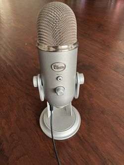 Blue Microphones Condenser Wired Silver Microphone 