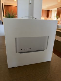 Mac Studio M5 Ultra 30C/64C GPU 256GB RAM 1TB SSD (Brand New)