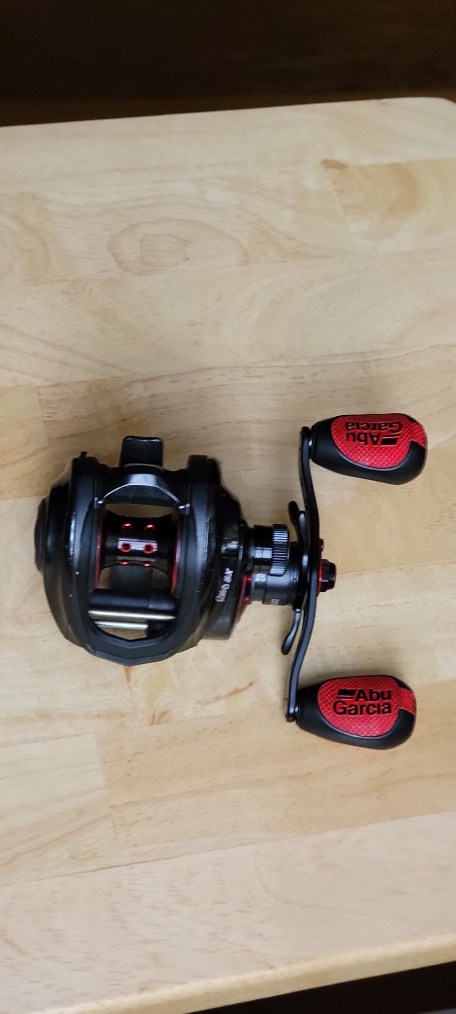 Abu Garcia Revo SX Baitcaster