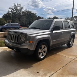 2017 Jeep Patriot Latitude - Daily Driver 