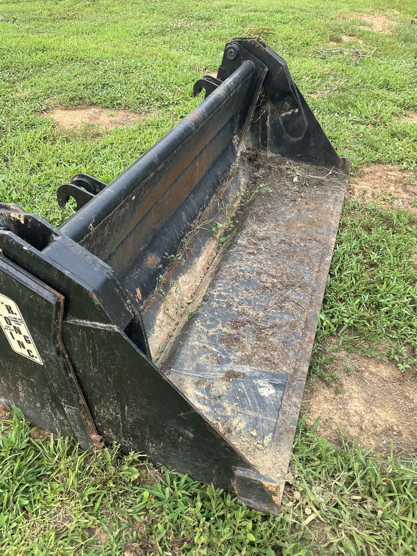 4 In 1 Tractor Bucket for Sale in Robbins, NC OfferUp