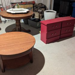 Kitchen Table, Coffee Table And 2 Night Stands 