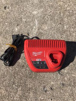milwaukee m12 charger