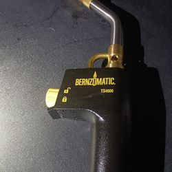 The Bernzomatic TS4000 Trigger Start Torch is a self-igniting torch head