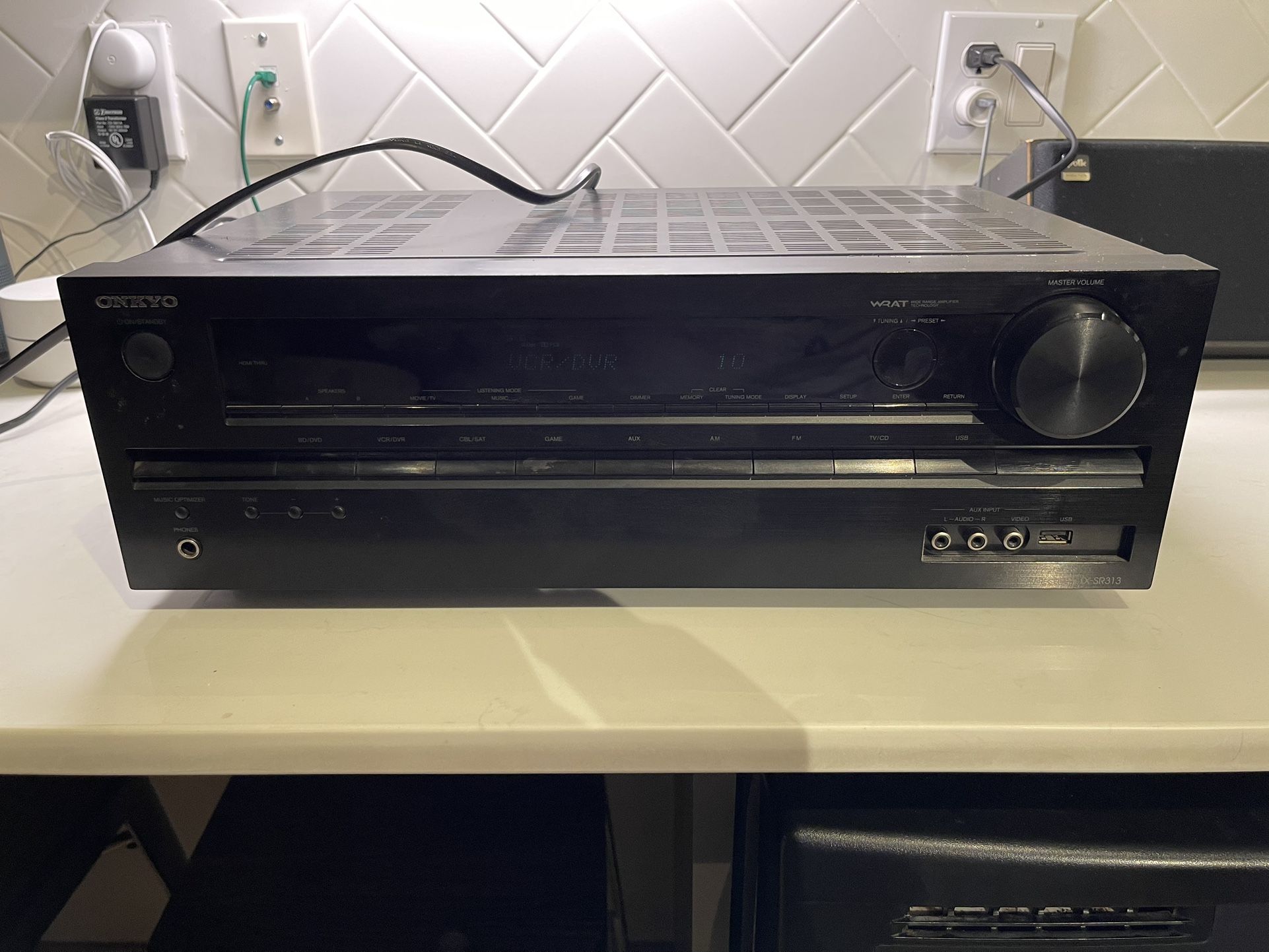 Onkyo TXSR313 Audio Stereo Receiver Home Theater for Sale in Seattle