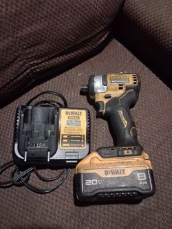 20 v Dewalt Impact Torque 1/2 combo