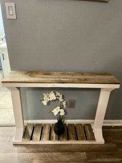 Farmhouse Entry Table