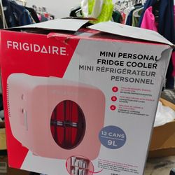 Mini Fridge 