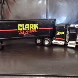 Vintage ERTL Clark Diesel Semi 