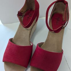 New Woman's Size 8 Red Wedge Sandals 