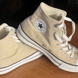 Converse Chuck Taylor Sz 4.5