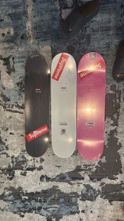Supreme Skateboard deck
