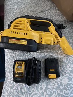 Aspiradora Dewalt Con Batería Y Cargador