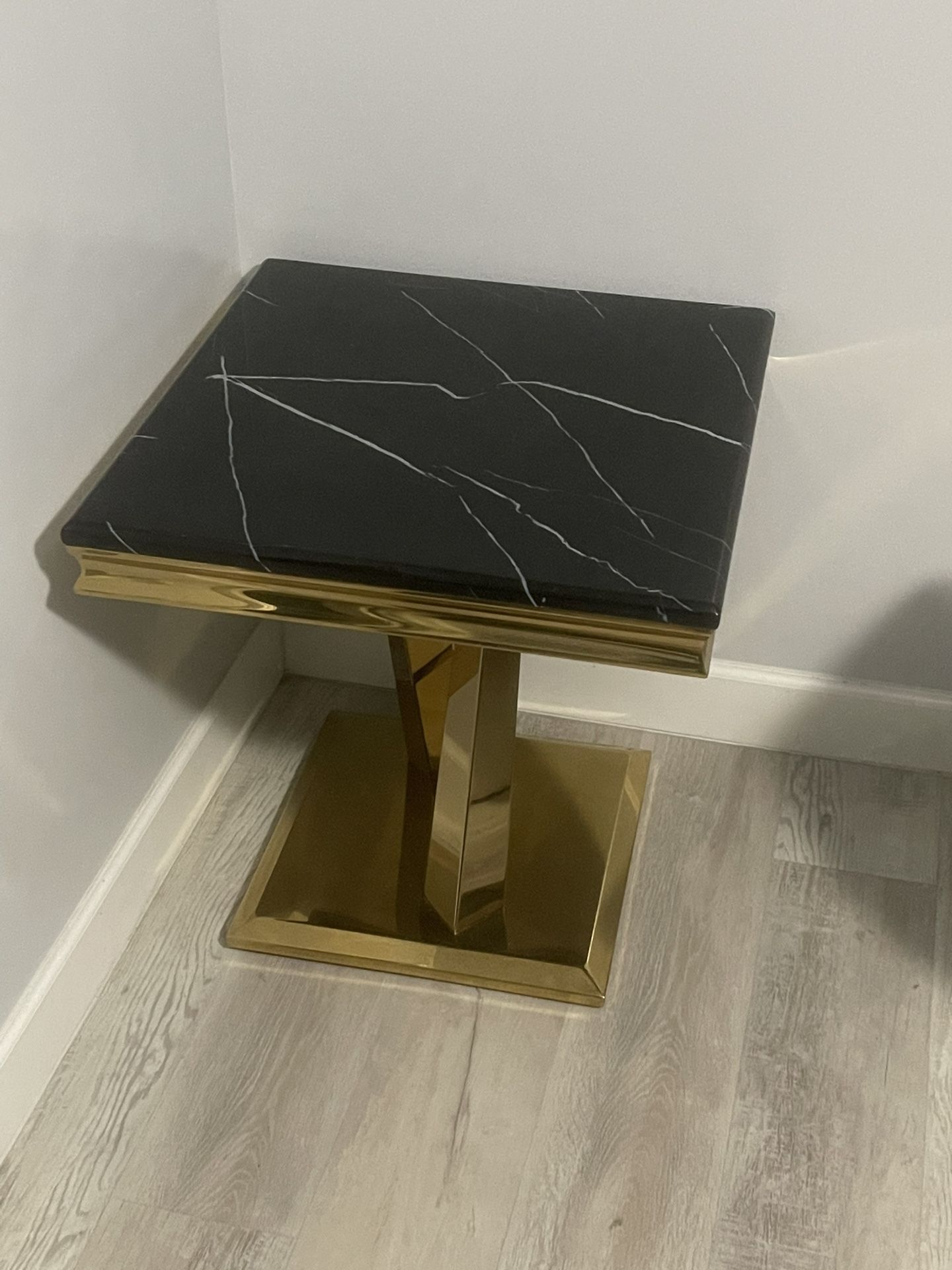 Gold Coffee Table In Good Condition
