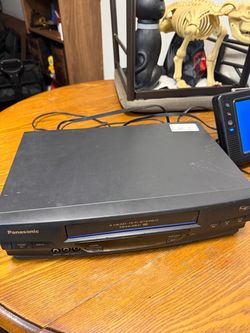 Panasonic Blueline PV-V4540 4-Head Hi-Fi Stereo VCR VHS Player No Remote Tested