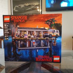 Lego 75810 The Upside Down