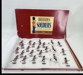 W. Britains Soldiers: Set No. 2036 with 23 Pieces