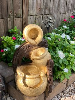 3 tier Cascading Pitchers Outdoor Water Fountain with water mill design