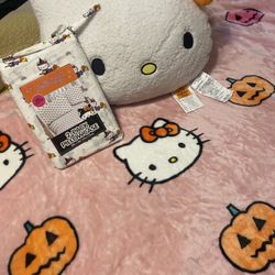 $30 Halloween Hello Kitty Bundle